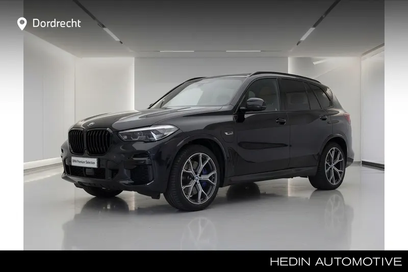 BMW X5 (2023)