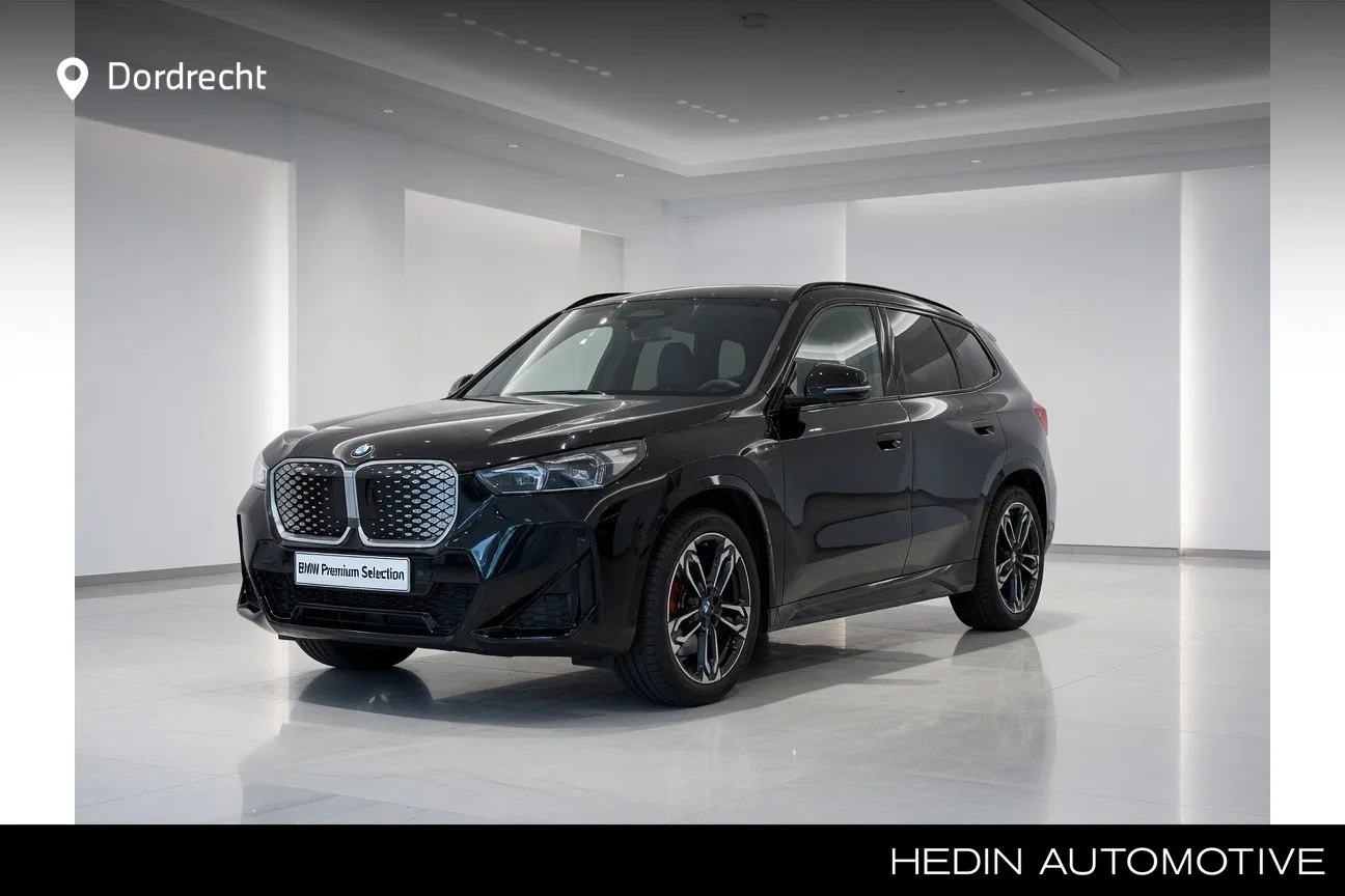 BMW iX1 (2026) — foto 1