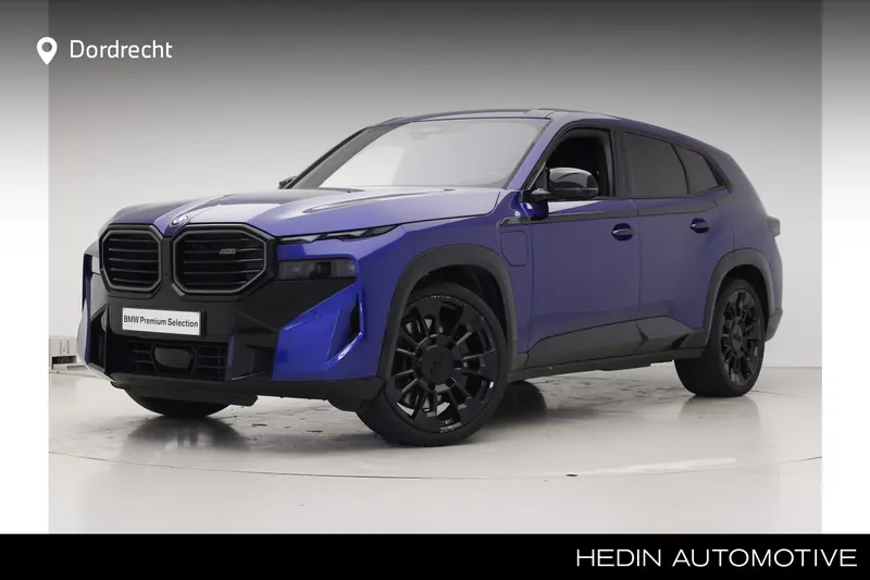 BMW XM (2025)