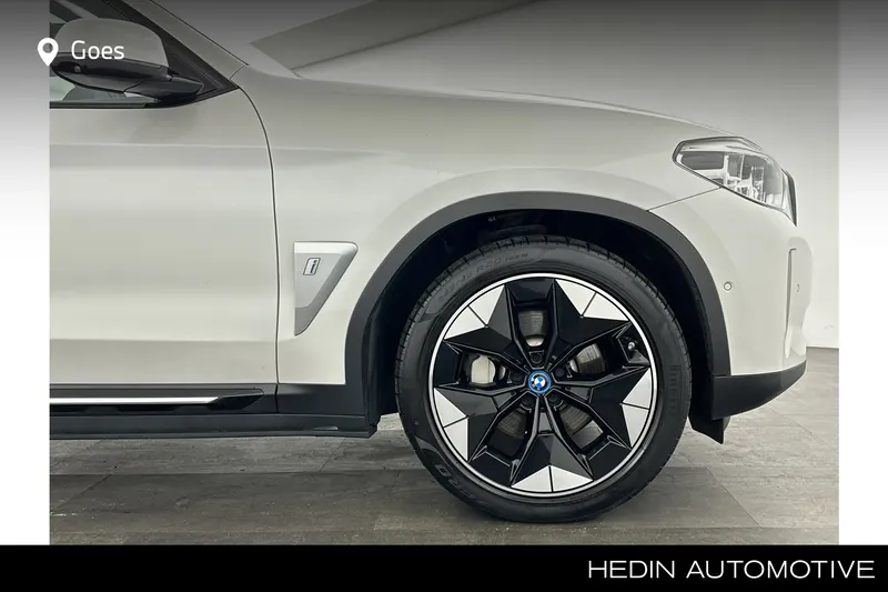 BMW iX3 (2021)