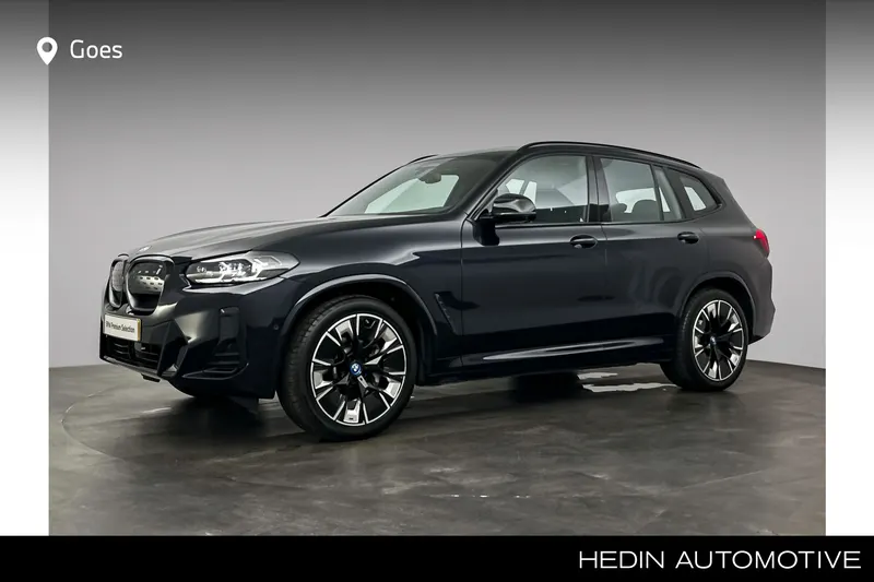 BMW iX3 (2024)