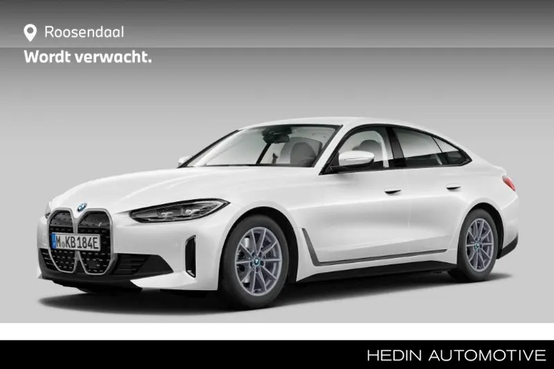 BMW i4 (2023)