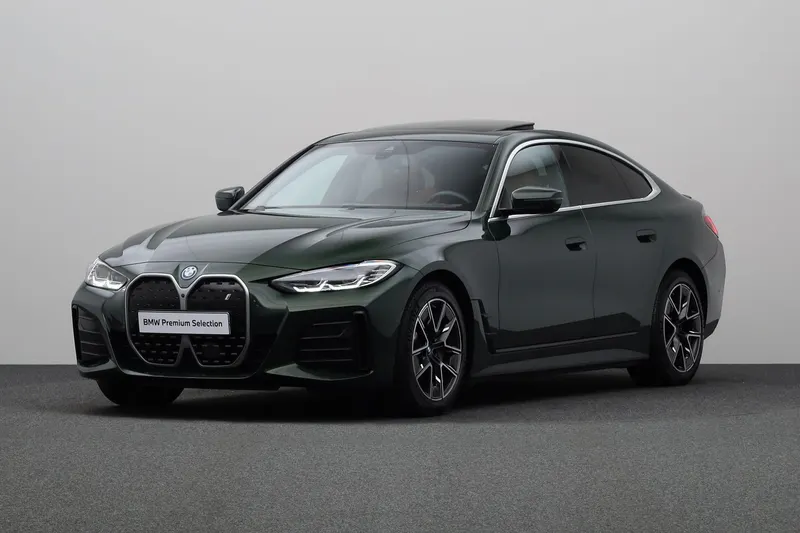 BMW i4 (2022)