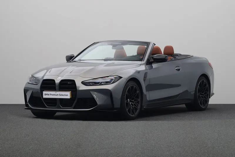 BMW M4 (2022)