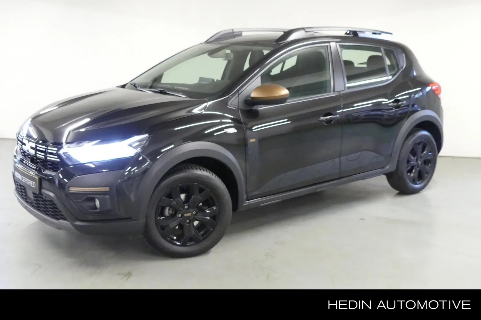Dacia Sandero Stepway (2024) — foto 1