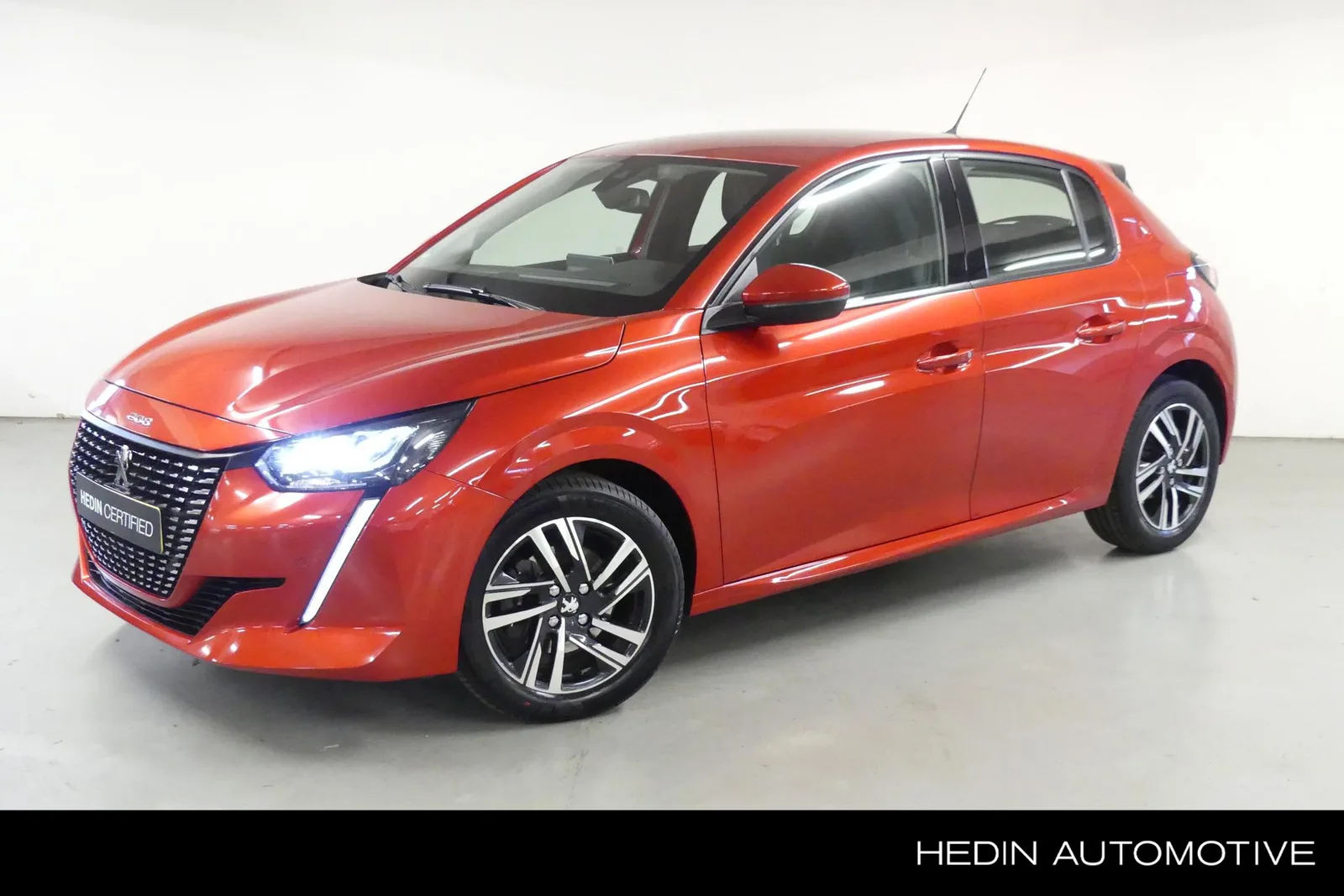 Peugeot 208 (2021) — foto 1