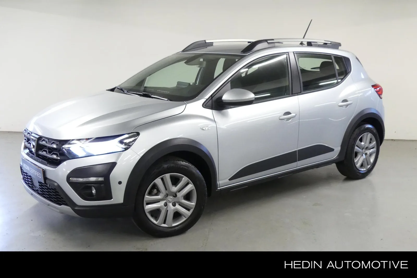 Dacia Sandero Stepway (2022) — foto 1