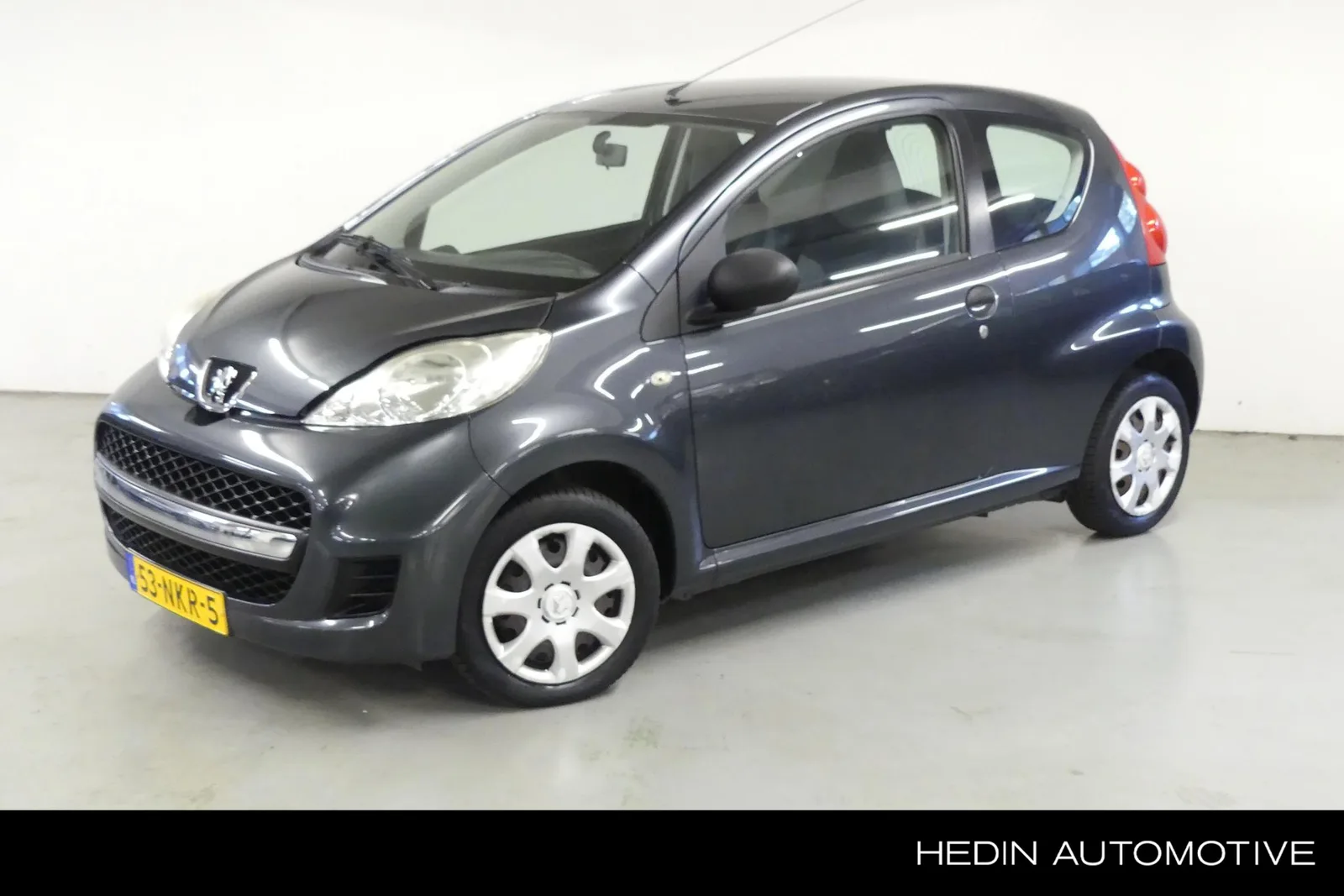 Peugeot 107 (2010) — foto 1
