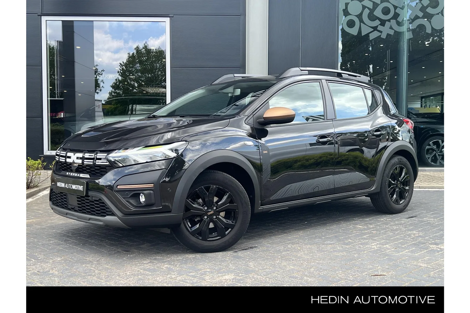 Dacia Sandero Stepway (2024) — foto 1