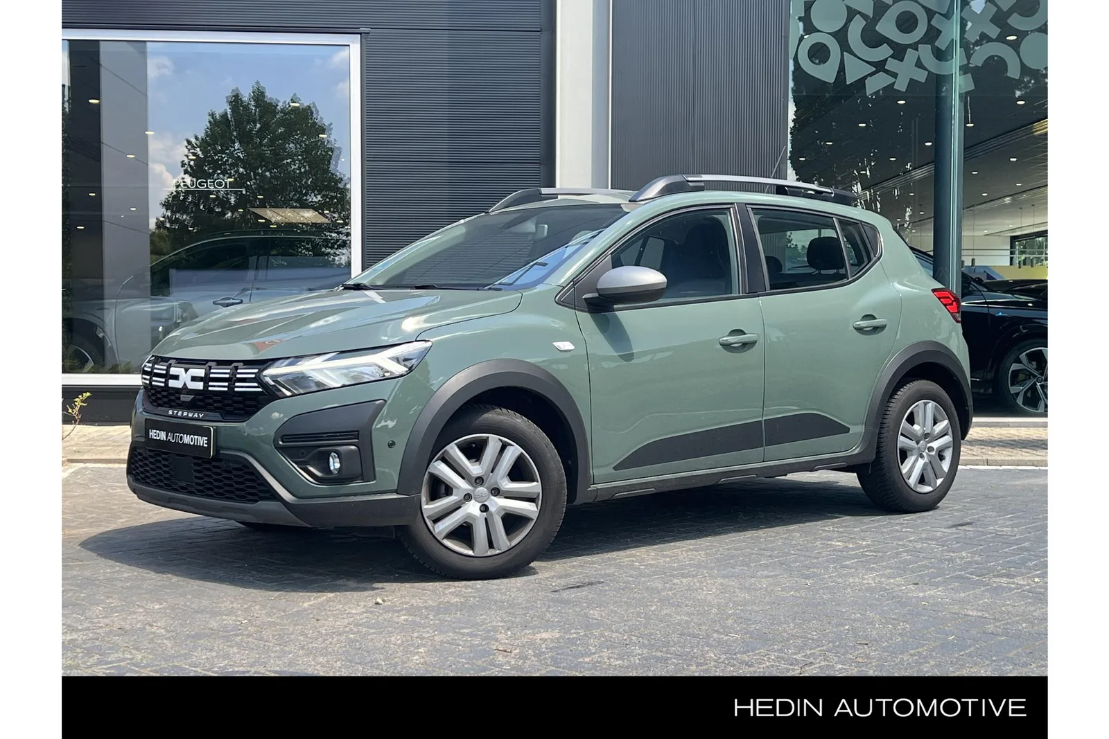 Dacia Sandero Stepway (2023) — foto 1