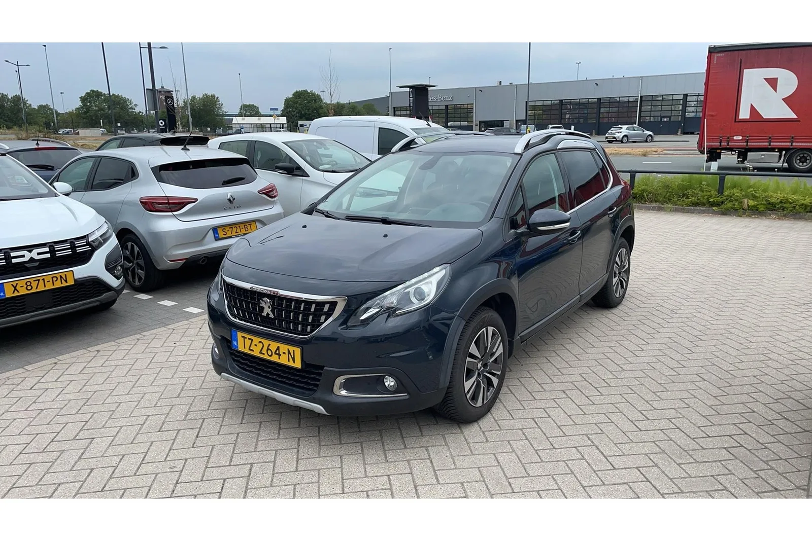 Peugeot 2008 (2018) — foto 1