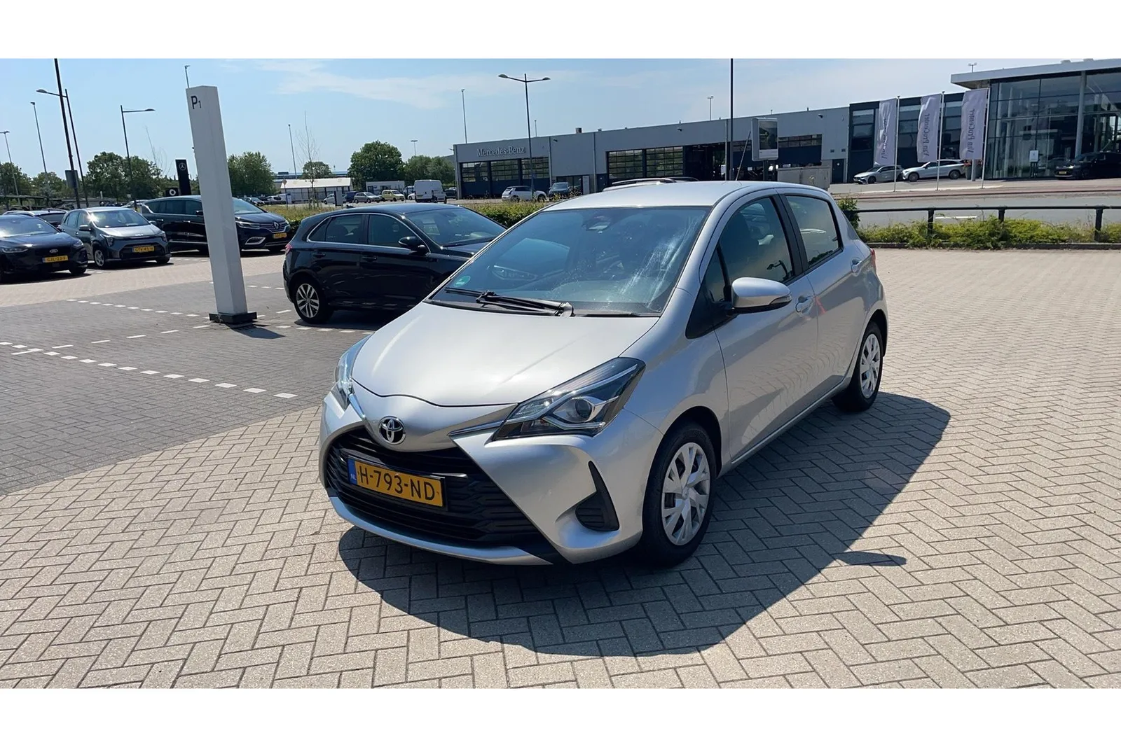 Toyota Yaris (2020) — foto 1