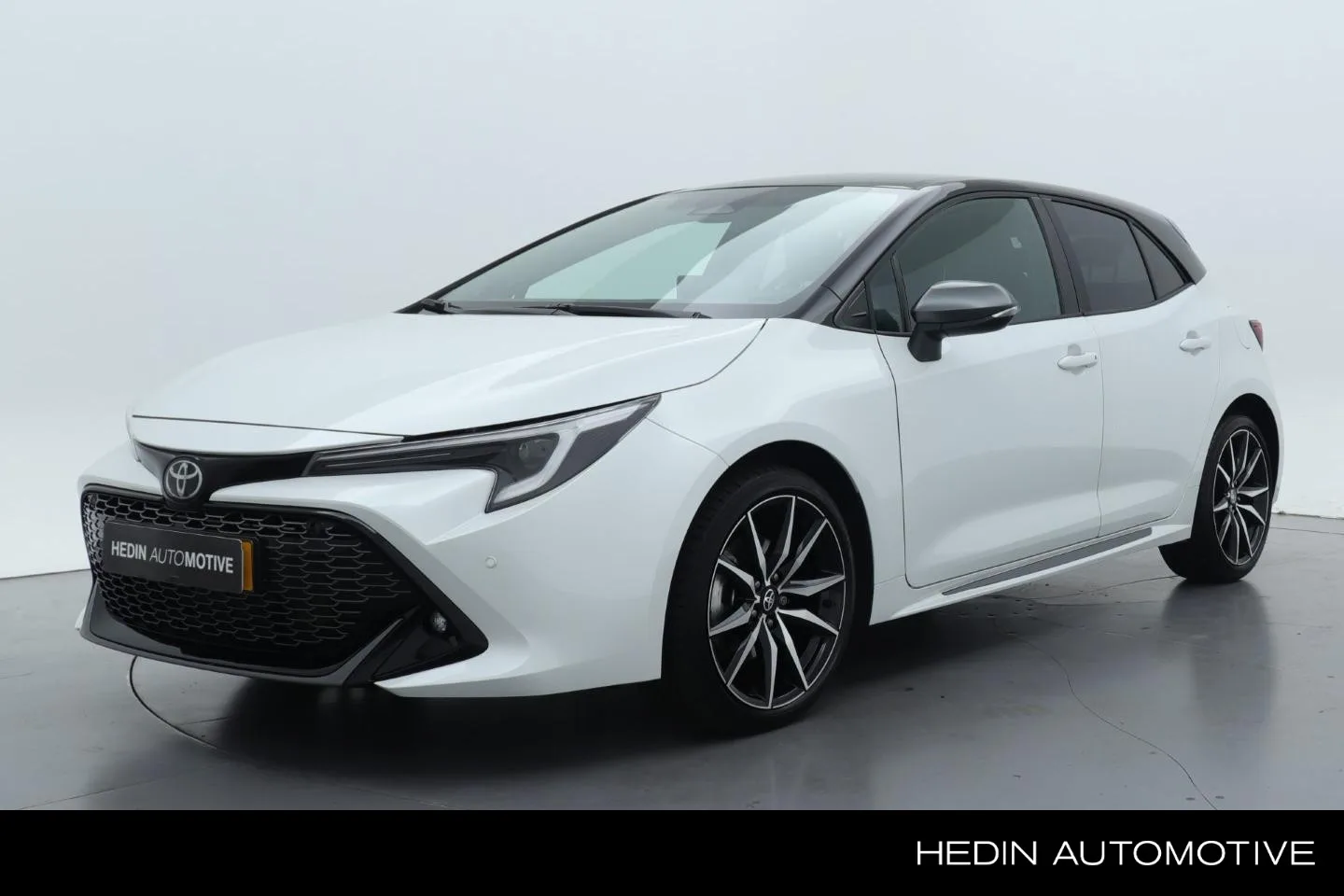 Toyota Corolla (2024) — foto 1