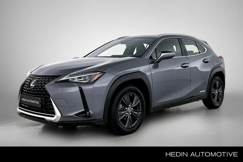 Lexus UX (2020)