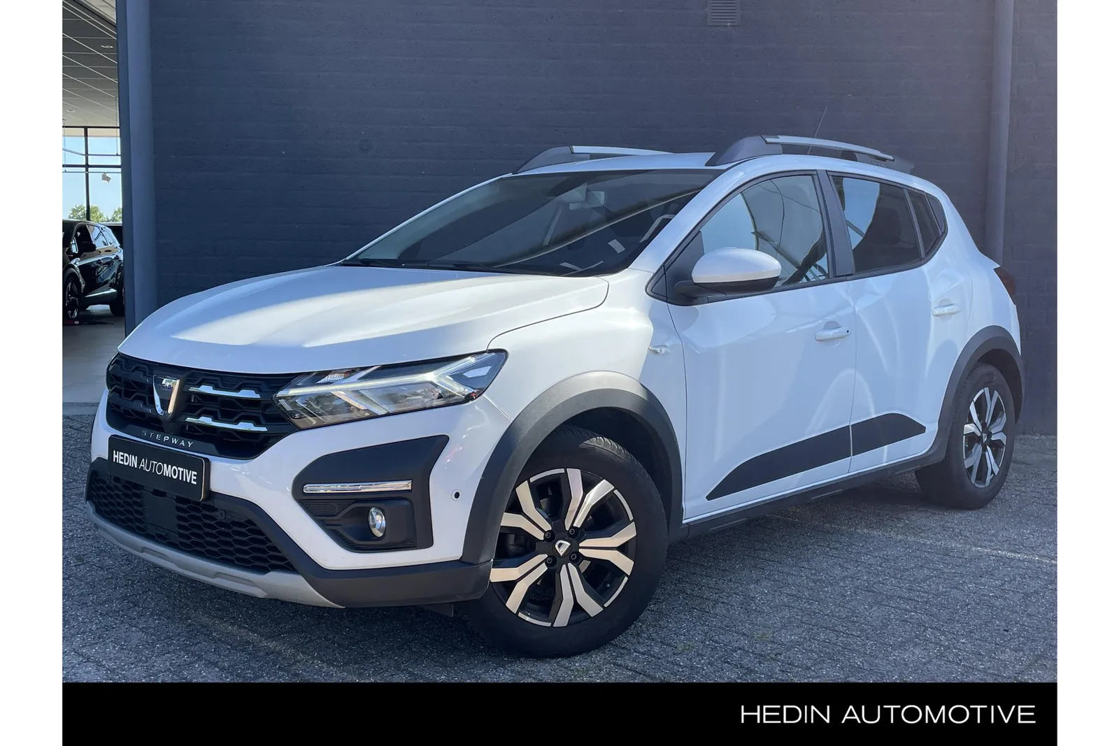 Dacia Sandero Stepway (2021) — foto 1