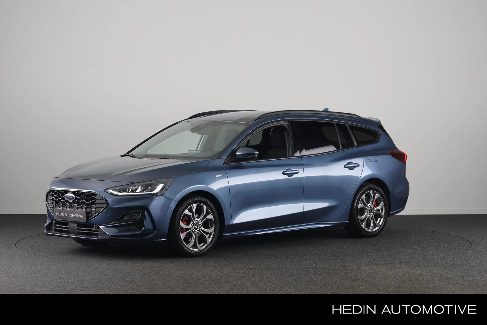 Ford Focus (2022) — foto 1