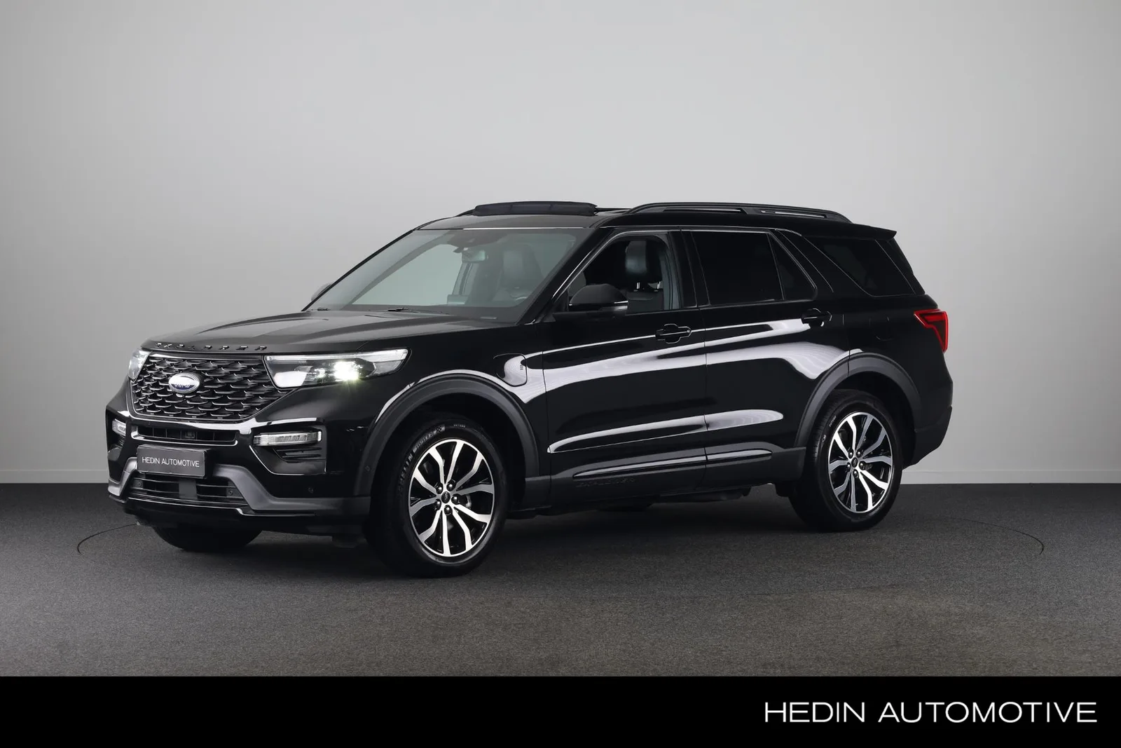 Ford Explorer (2024) — foto 1