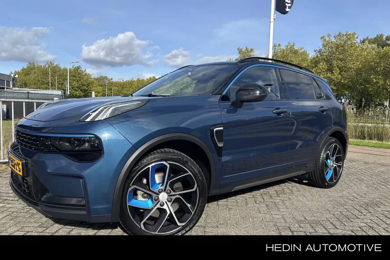 Lynk & Co 01 (2024)