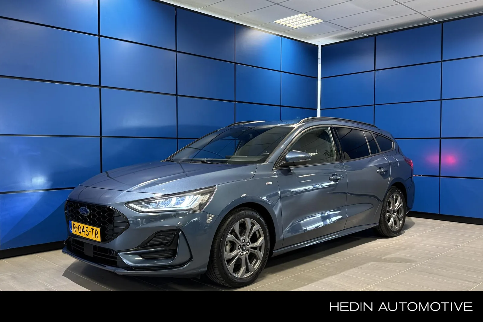Ford Focus (2022) — foto 1