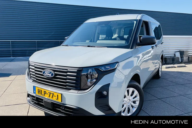 Ford Transit Courier (2024)