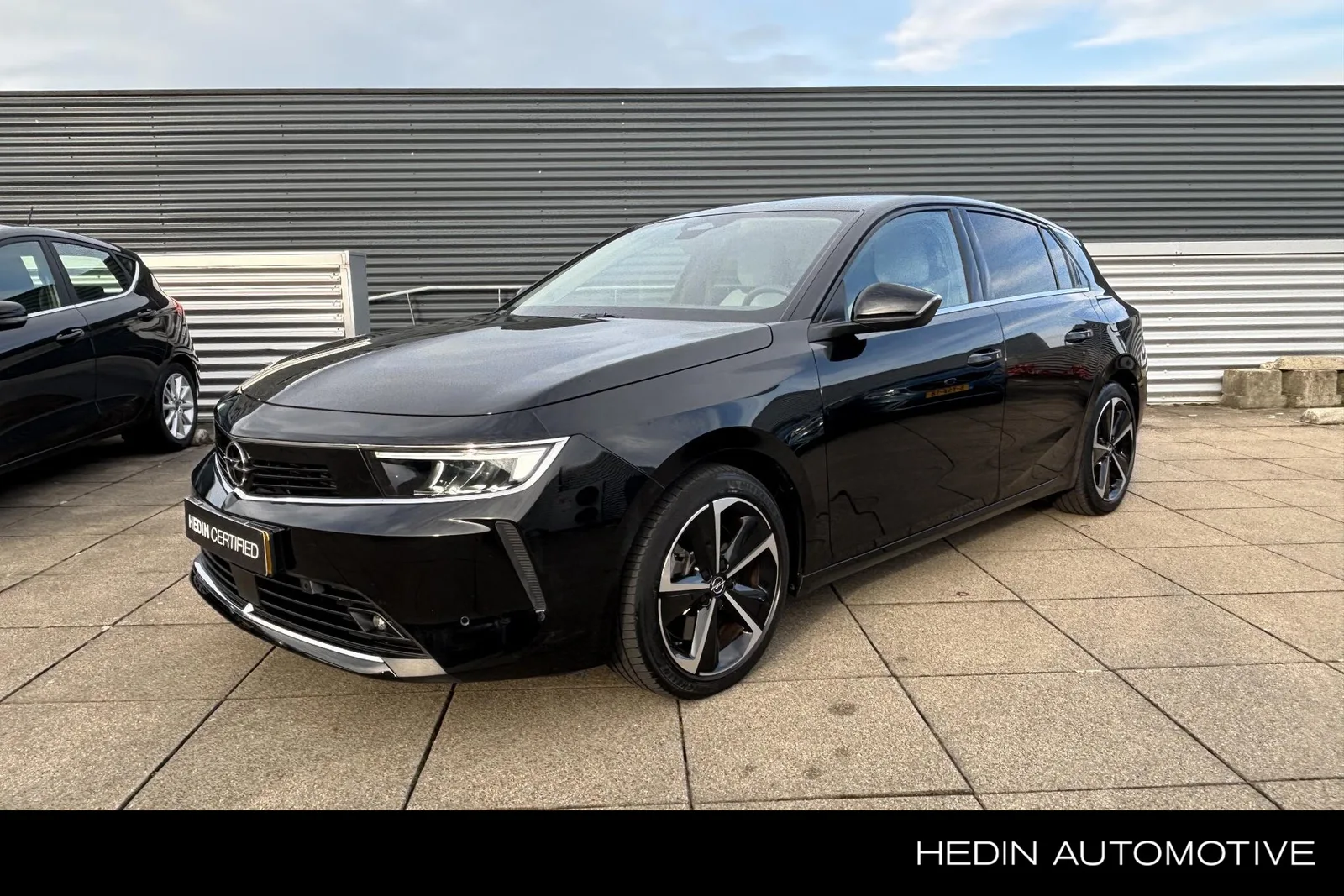 Opel Astra (2023) — foto 1