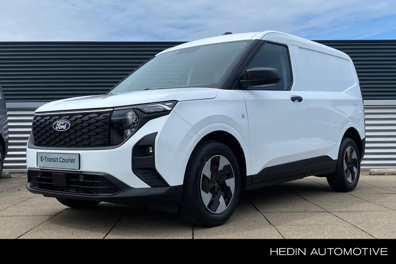 Ford E-Transit Courier (2026)