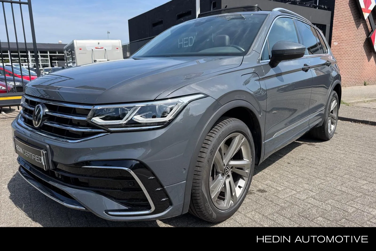 Volkswagen Tiguan (2023) — foto 1