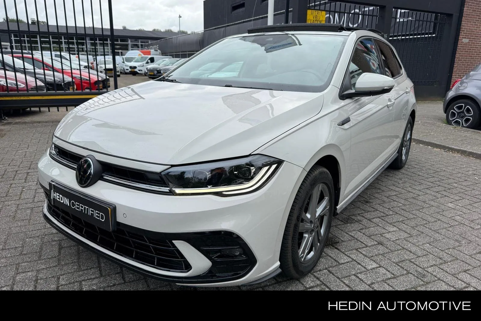 Volkswagen Polo (2023) — foto 1