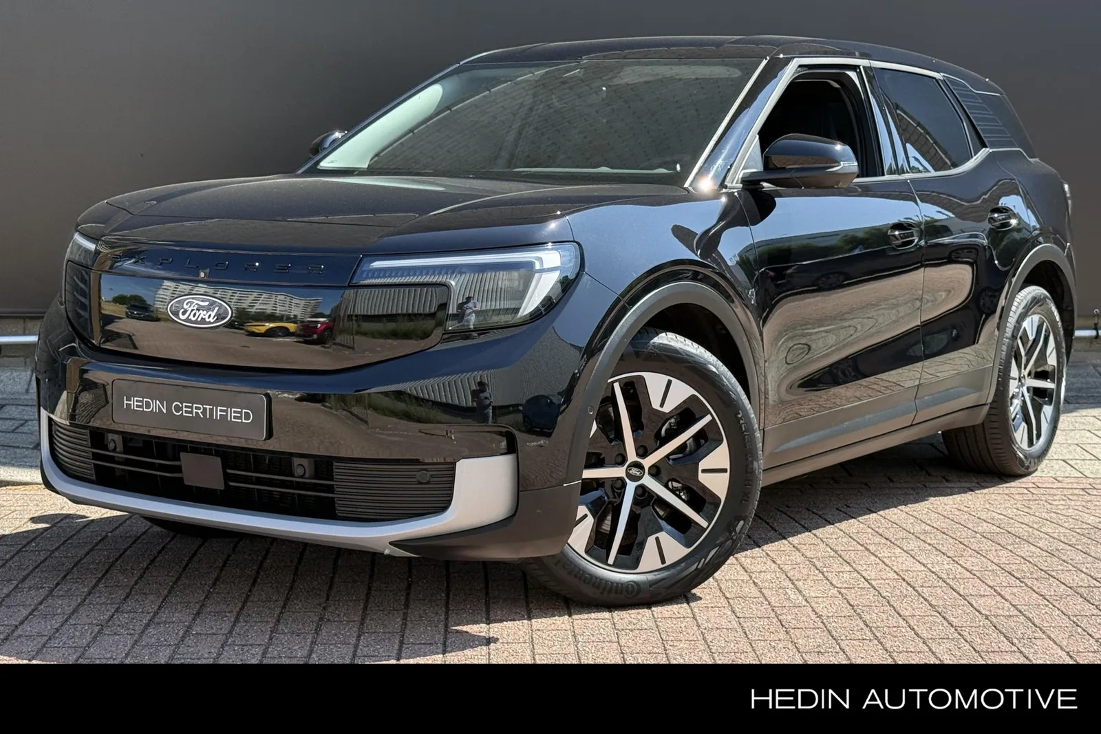 Ford Explorer (2025) — foto 1