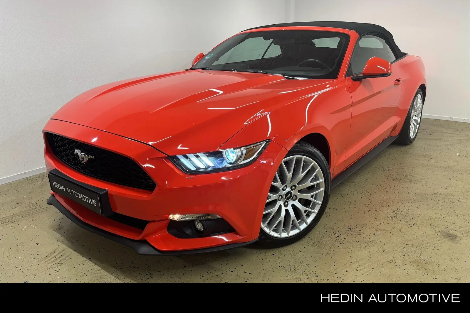 Ford Mustang (2016) — foto 1