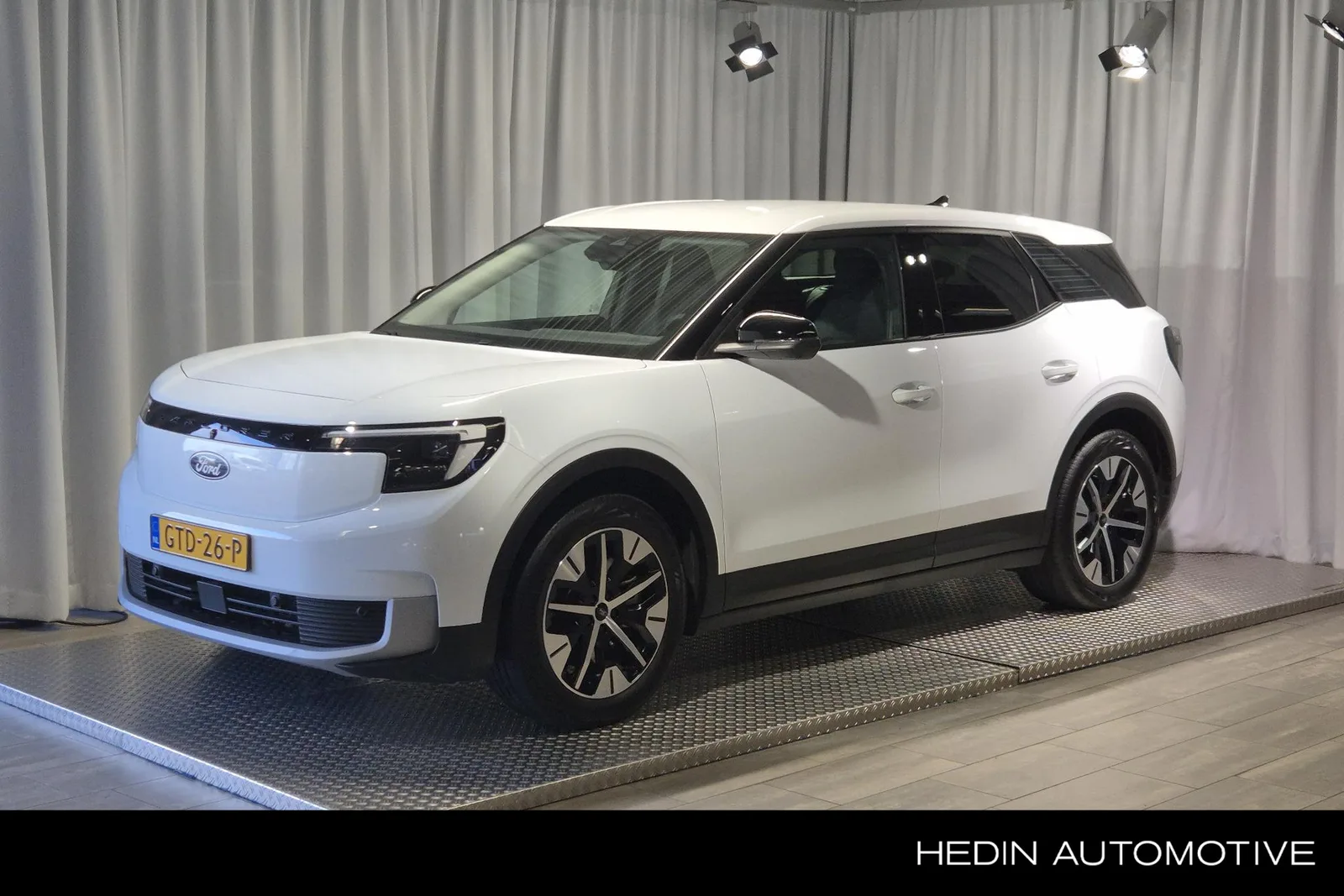 Ford Explorer (2024) — foto 1