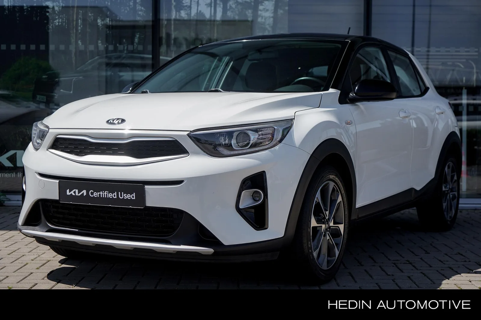 Kia Stonic (2017) — foto 1
