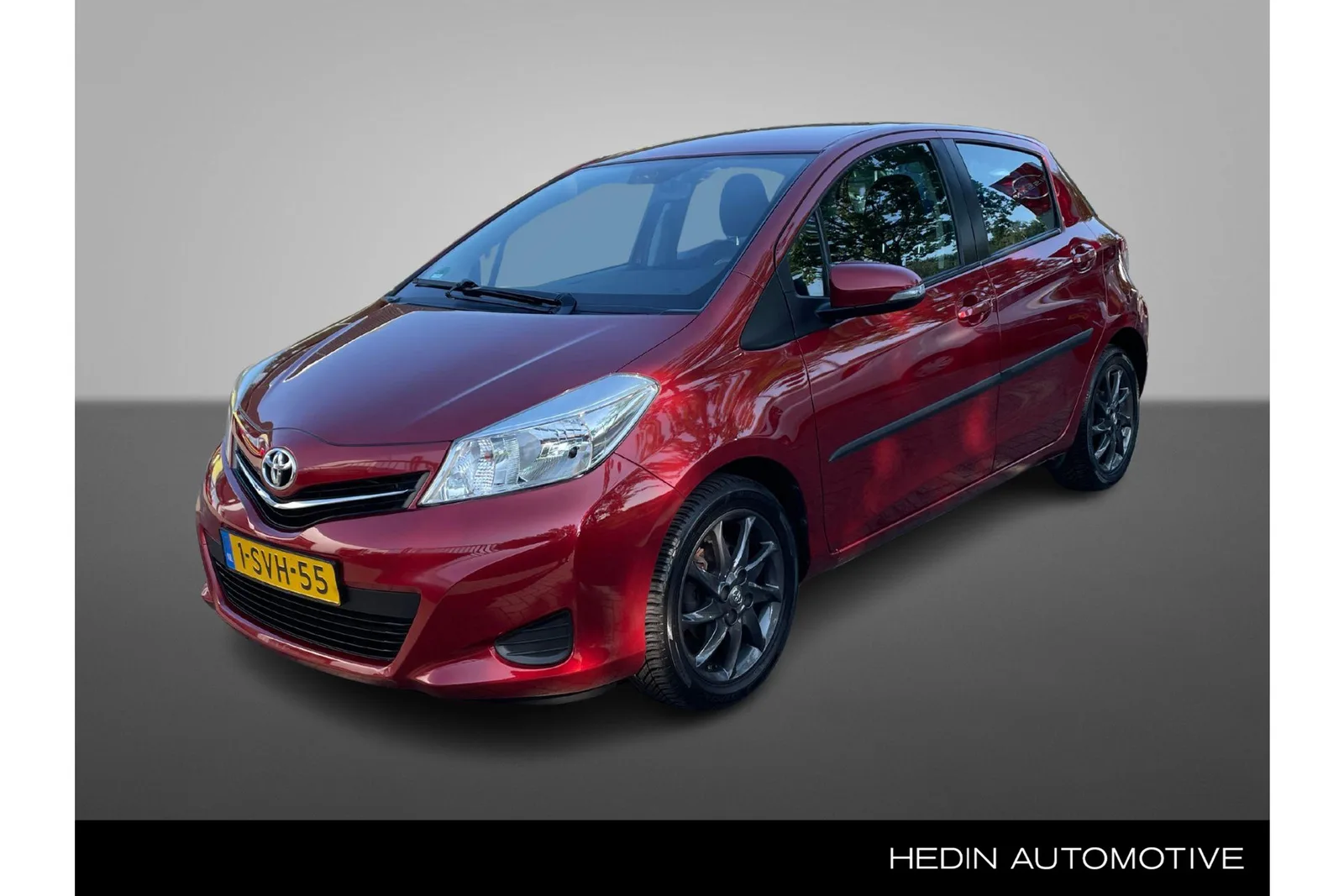 Toyota Yaris (2013) — foto 1