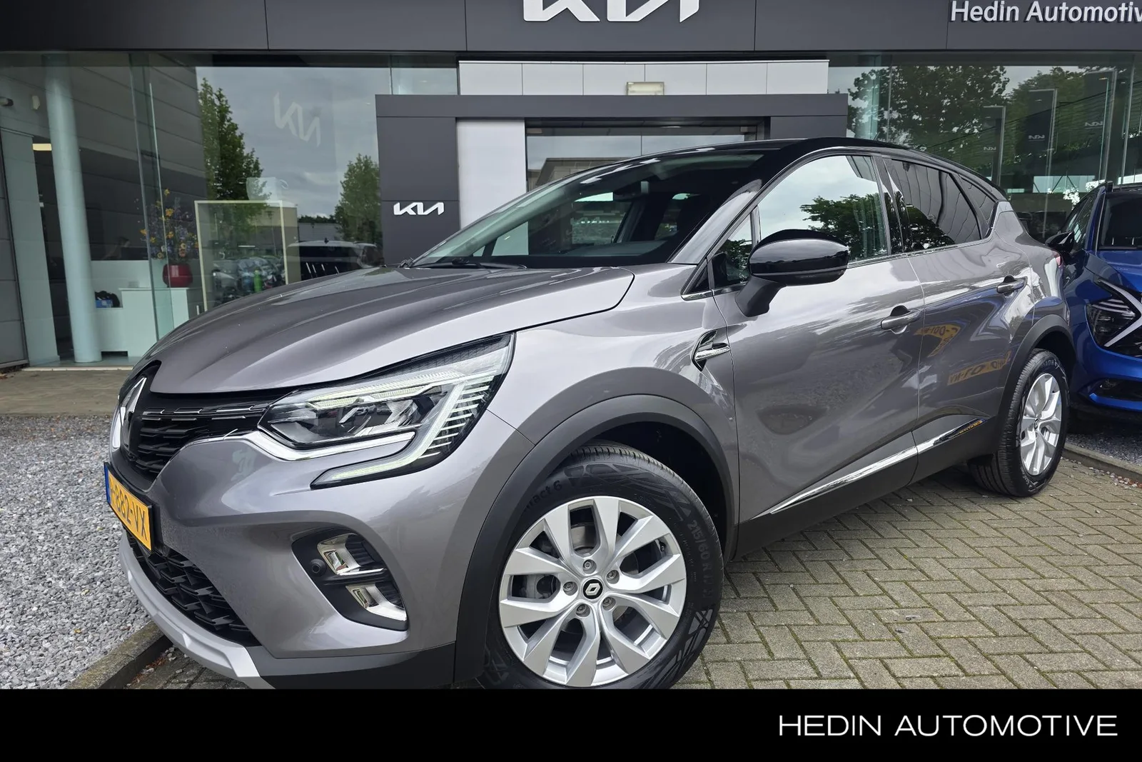 Renault Captur (2022) — foto 1