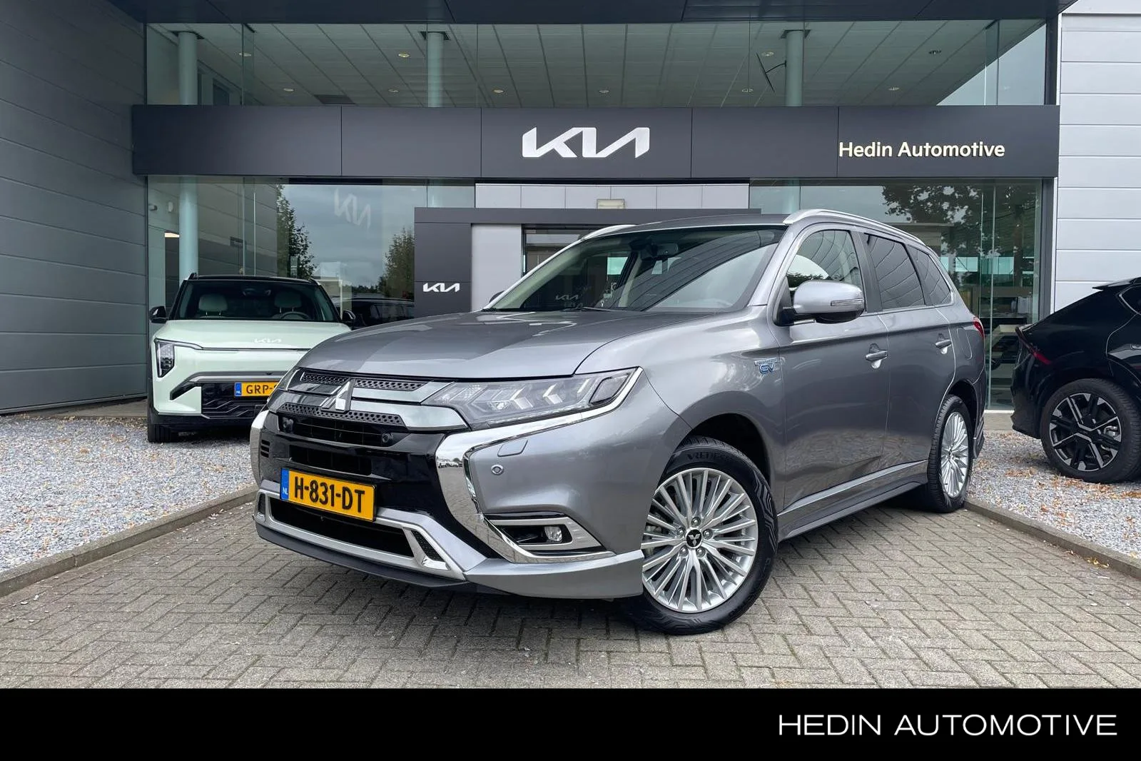 Mitsubishi Outlander (2020) — foto 1