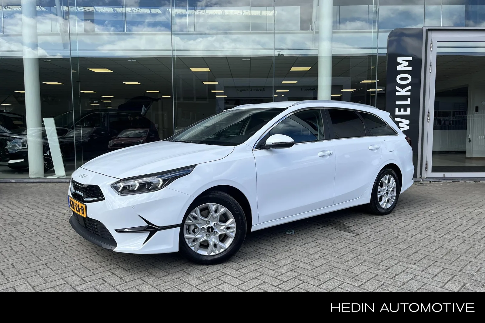 Kia Ceed Sportswagon (2025) — foto 1