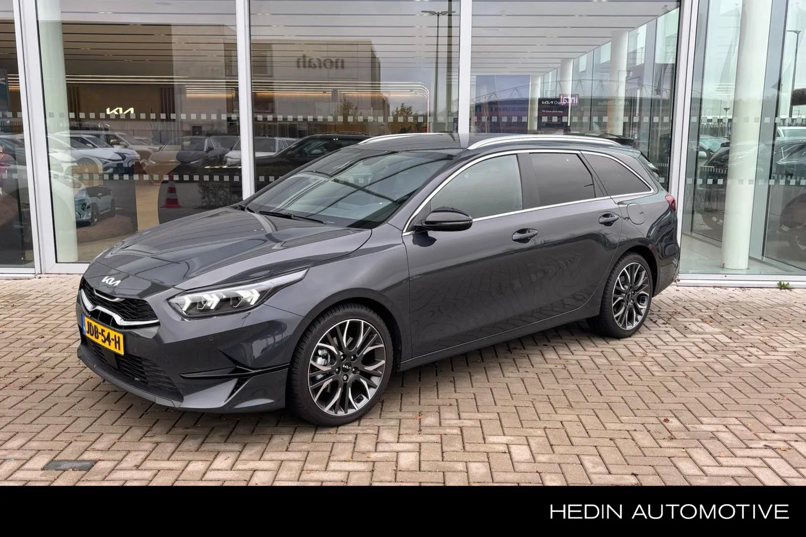 Kia Ceed Sportswagon (2025) — foto 1