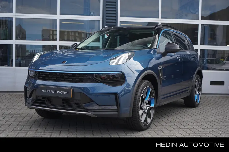 Lynk & Co 01 (2022)