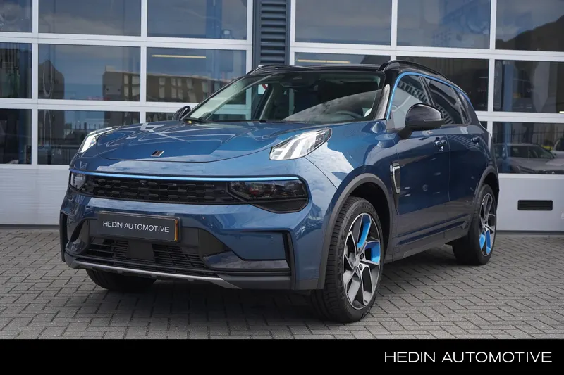 Lynk & Co 01 (2023)