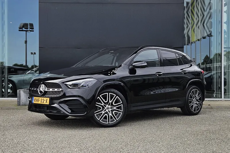 Mercedes-Benz GLA (2026)