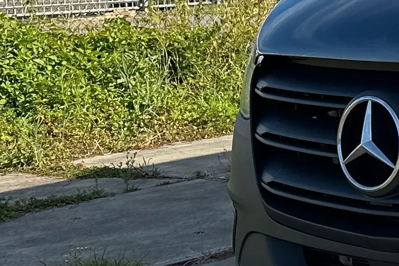 Mercedes-Benz Sprinter (2024)