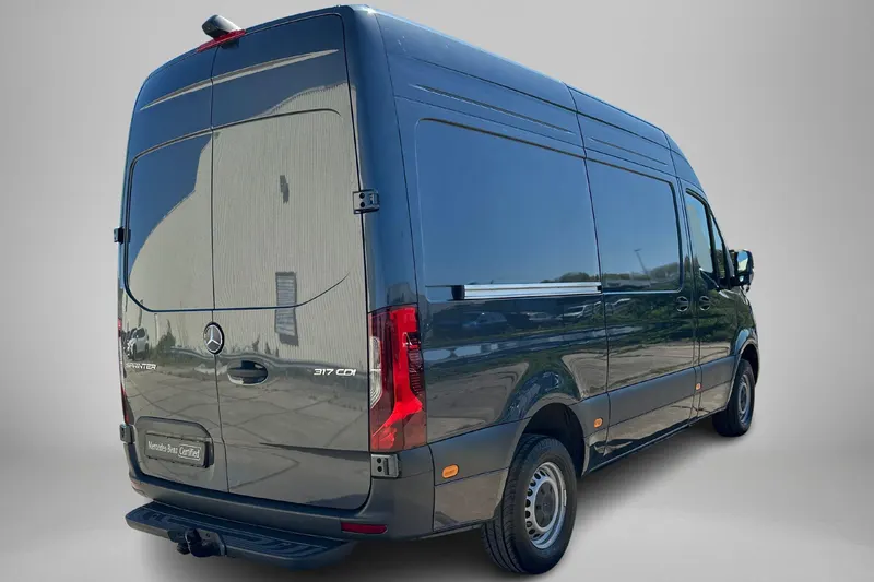 Mercedes-Benz Sprinter (2024)