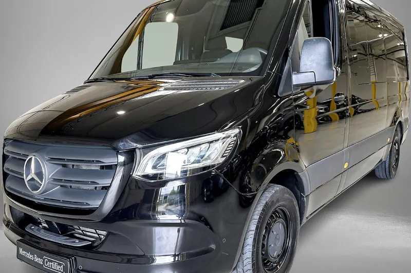 Mercedes-Benz Sprinter (2023)