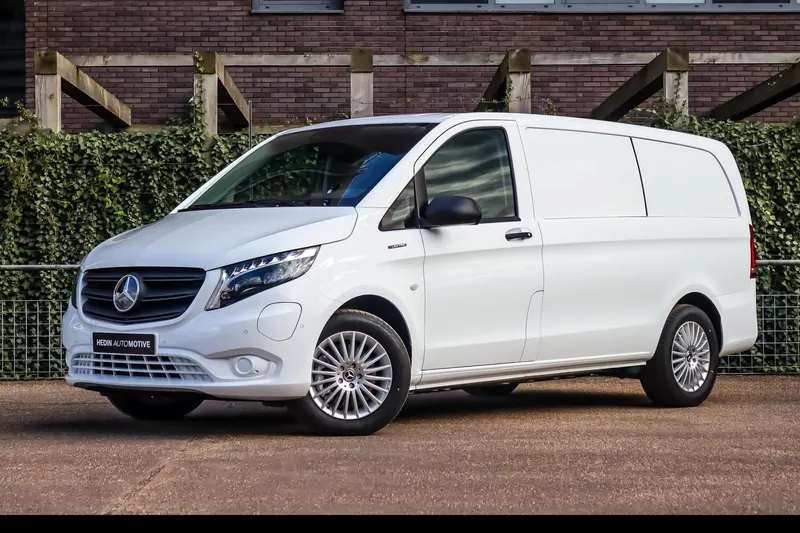 Mercedes-Benz eVito (2025)