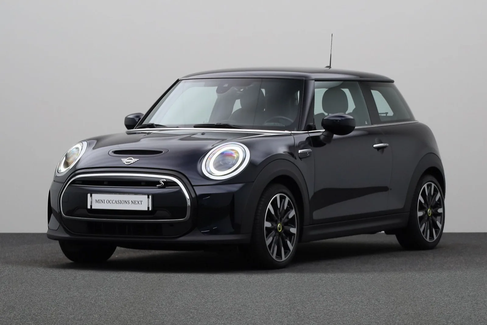 MINI Electric (2022) — foto 1