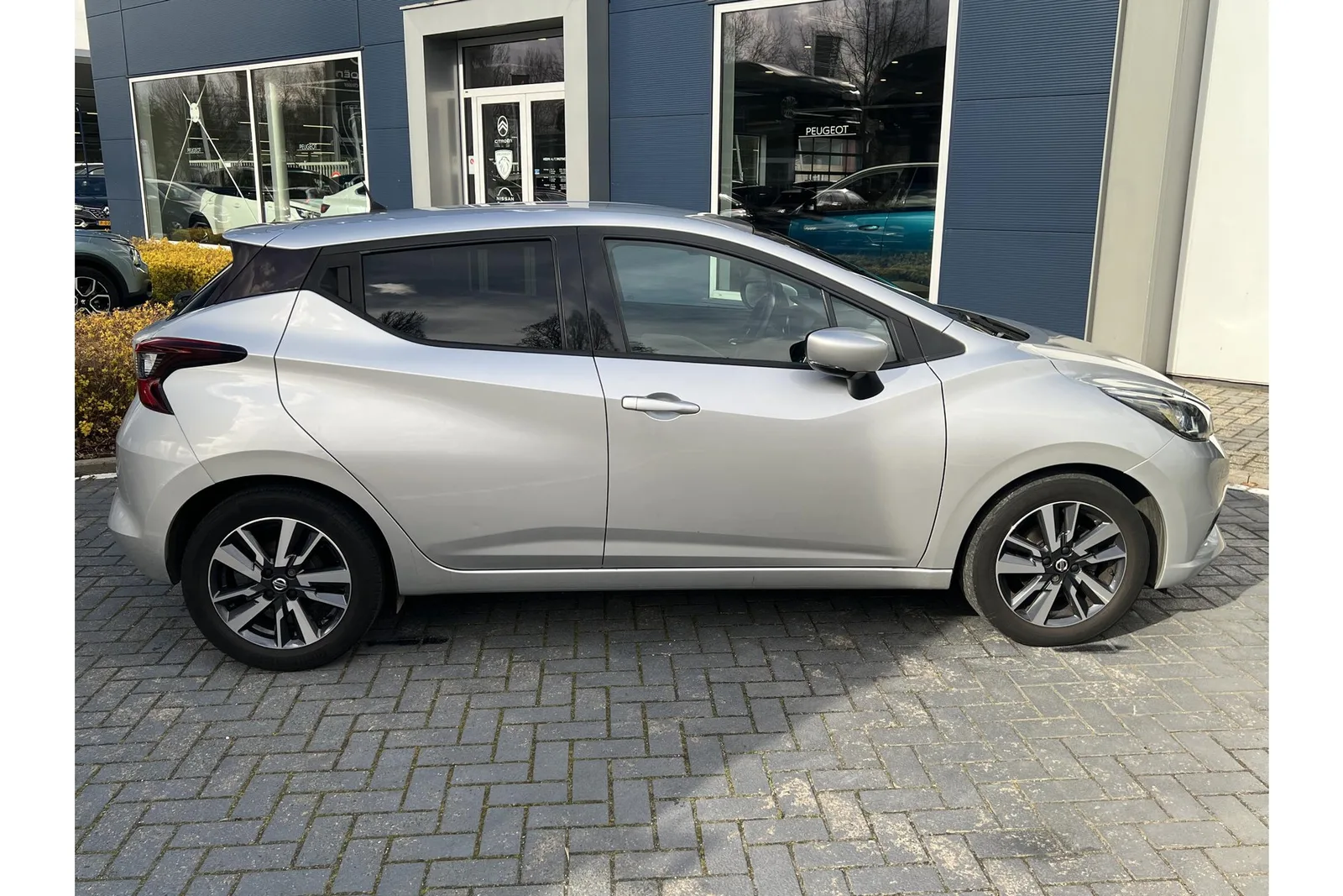 Nissan Micra (2018) — foto 1