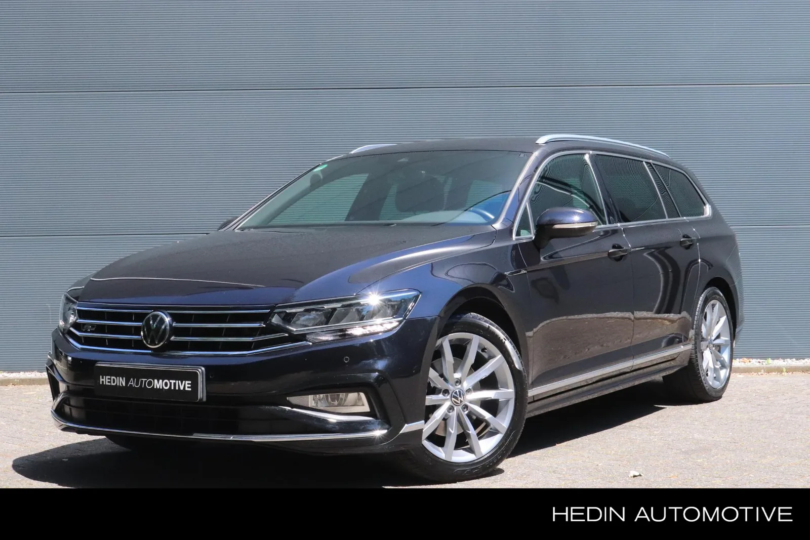 Volkswagen Passat (2021) — foto 1