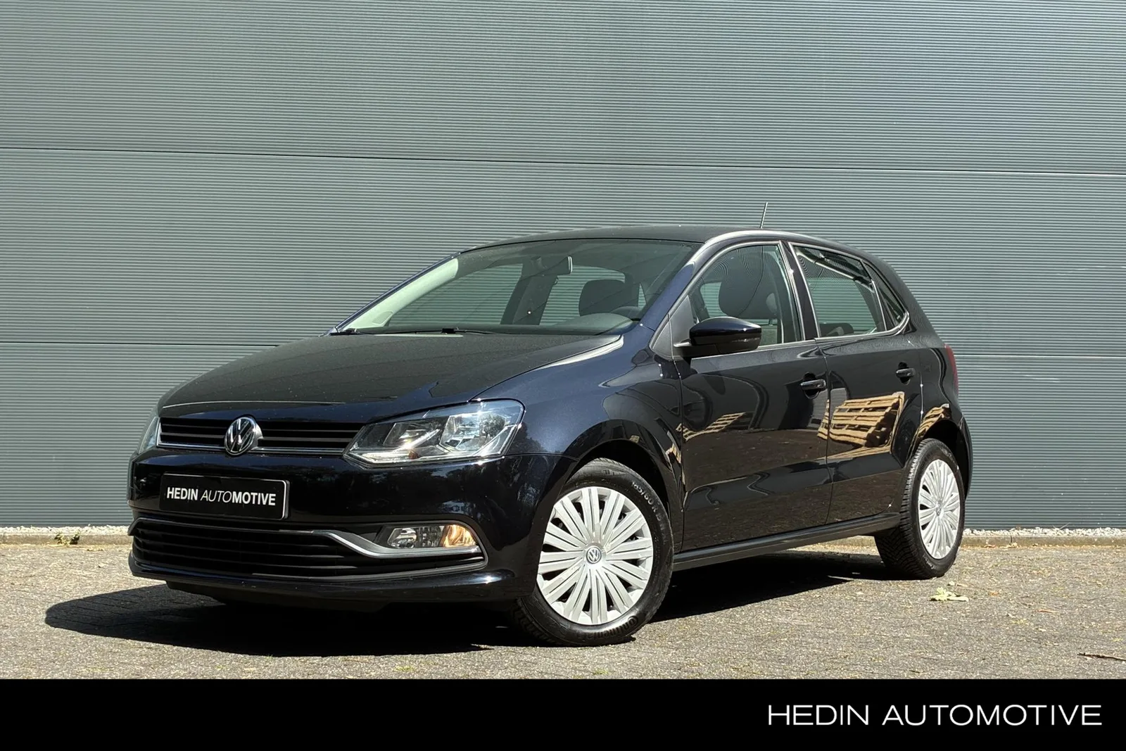 Volkswagen Polo (2015) — foto 1