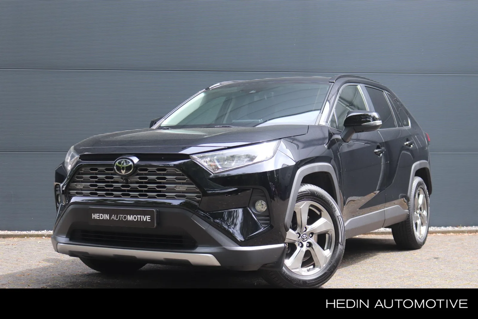 Toyota RAV4 (2019) — foto 1