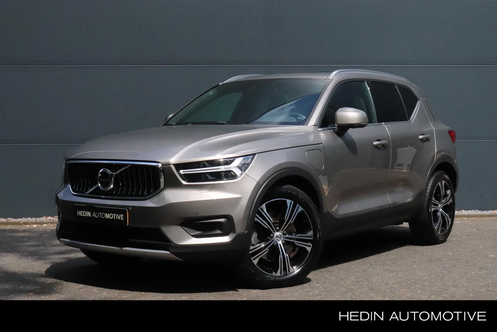 Volvo XC40 (2020) — foto 1